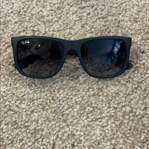 Ray Ban Justin Matte Black Sunglasses - Very Good